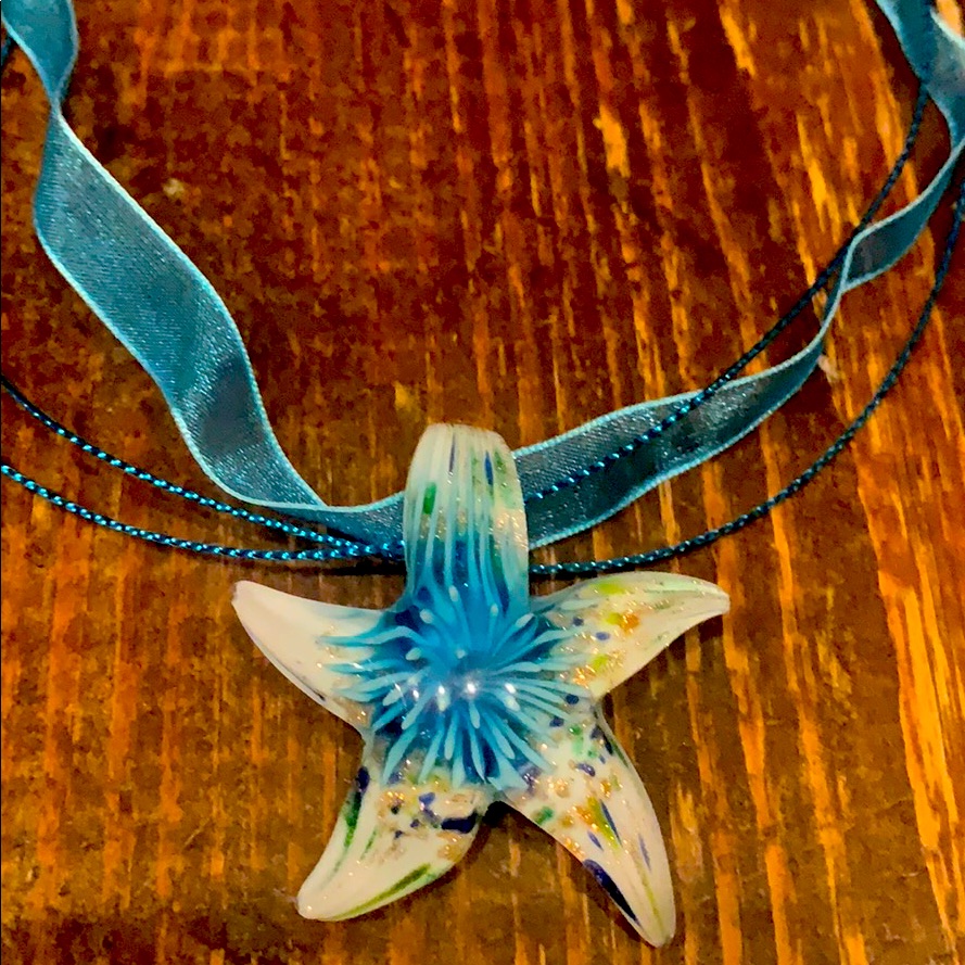 Custom Made Glass Star Necklace Brand New